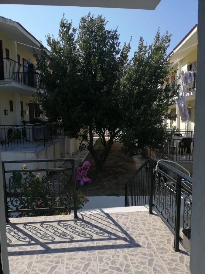 Alexander Apartments Nea Koutali Buitenkant foto